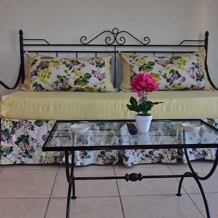 Anais Apartments Megas Limnionas Екстер'єр фото