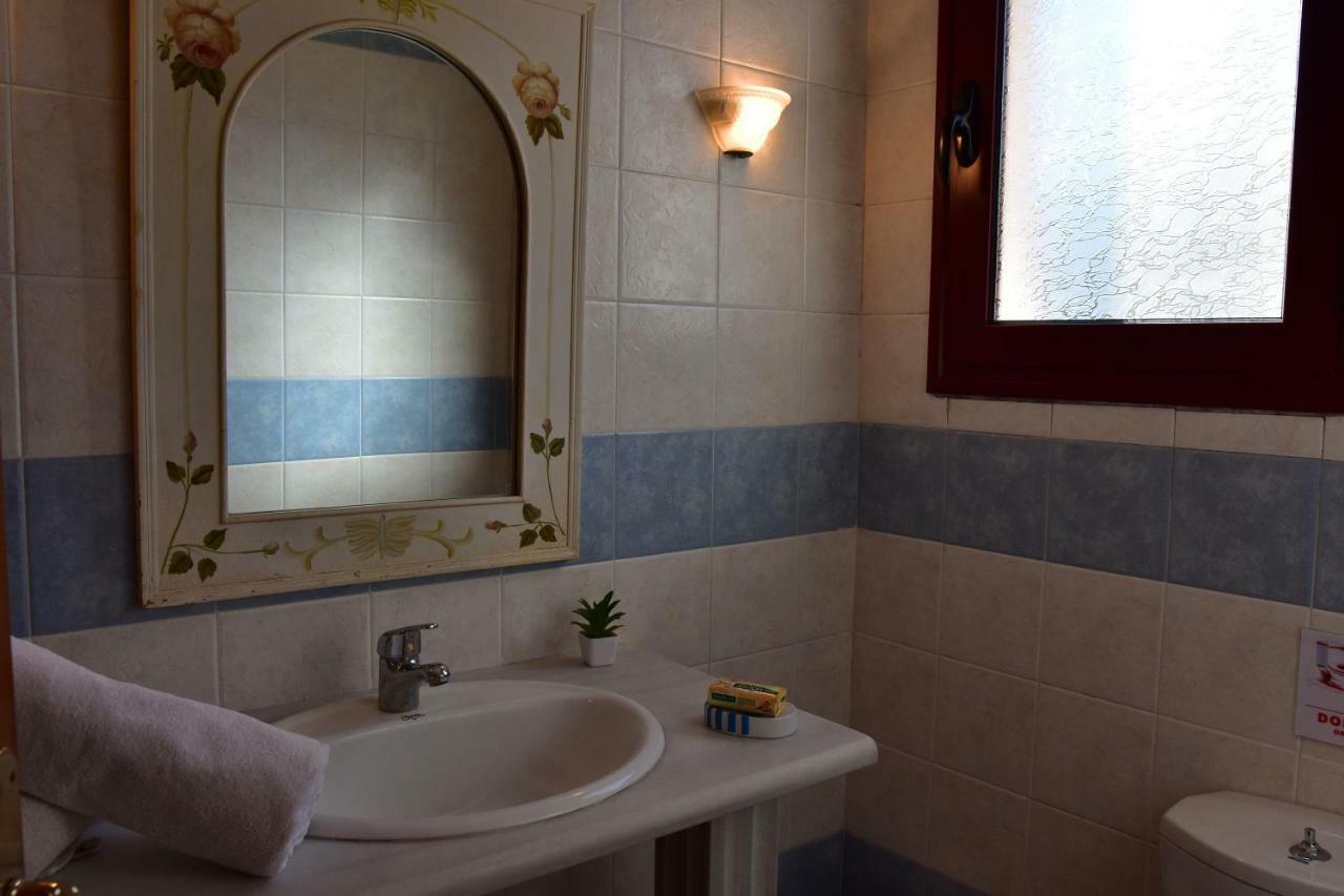 Anais Apartments Megas Limnionas Екстер'єр фото