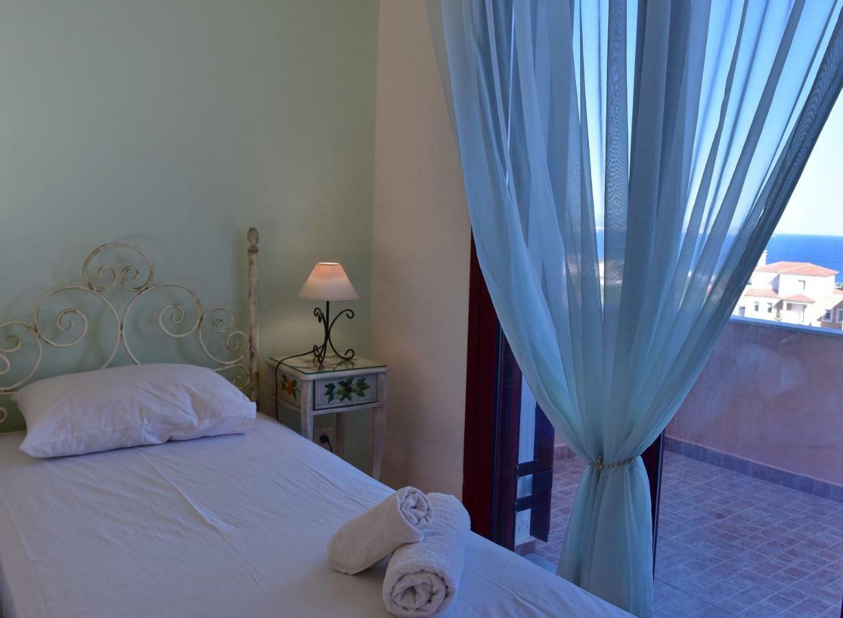 Anais Apartments Megas Limnionas Екстер'єр фото